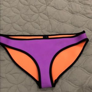 Triangl purple bikini large bottoms